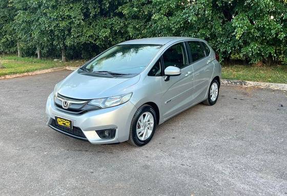 HONDA FIT 1.5 LX 16V FLEX 4P MANUAL HONDA FIT 1.5 LX 16V FLEX 4P MANUAL